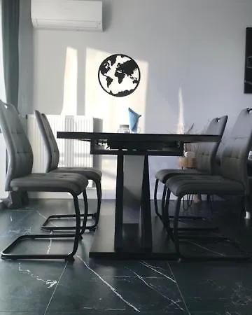 Appartamento Cozy Near Park Chorzowski